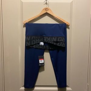 Nike Pro Intertwist Leggings